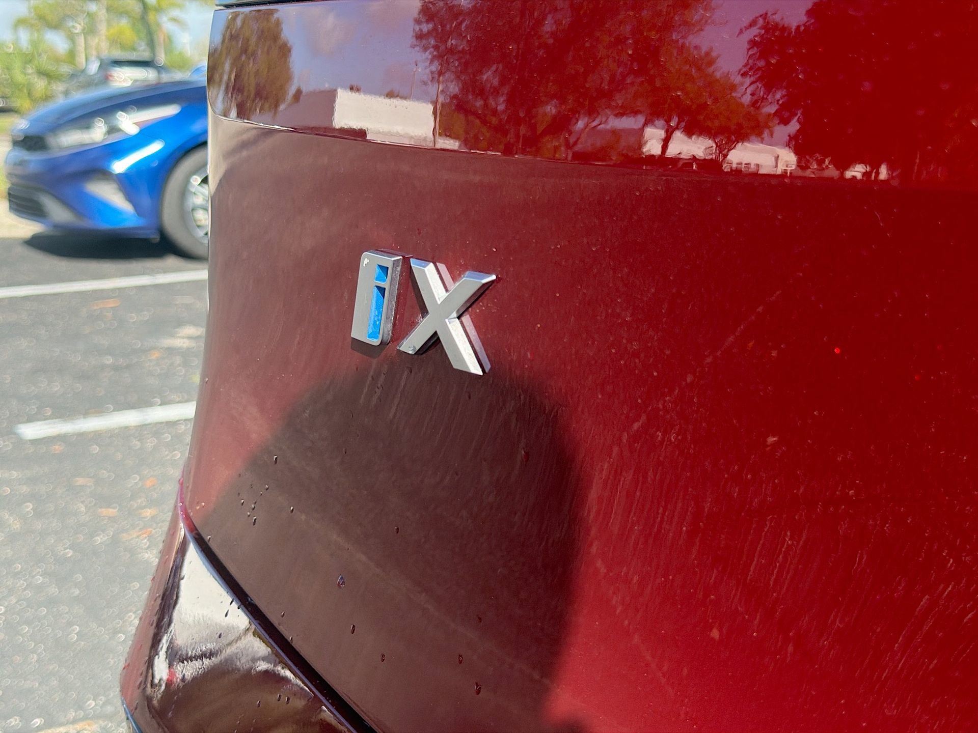 Certified 2025 BMW iX xDrive50 w/ Premium Package image 12