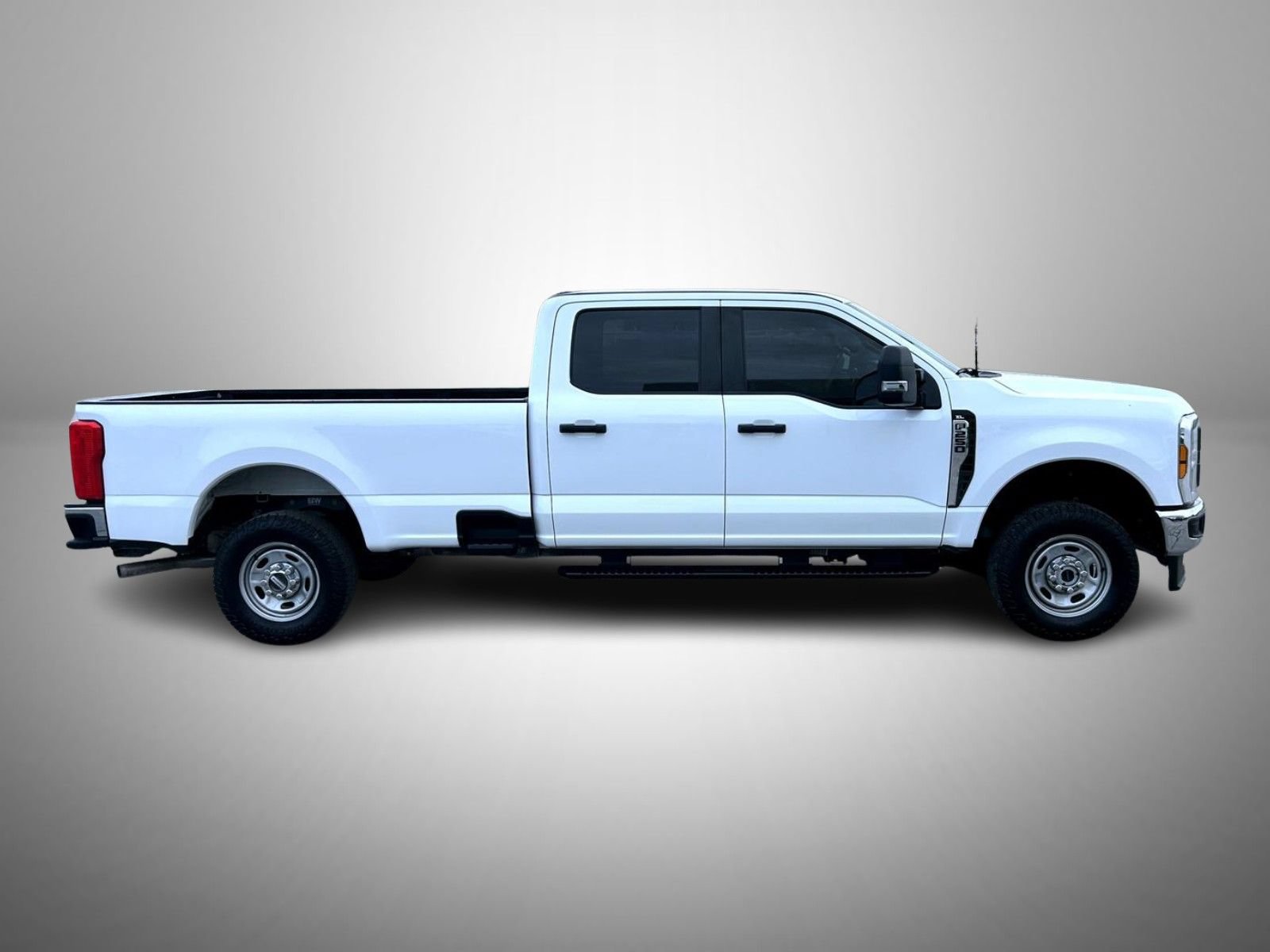 Used 2024 Ford F250 XL w/ Snow Plow Prep Package AWD/4WD image 4
