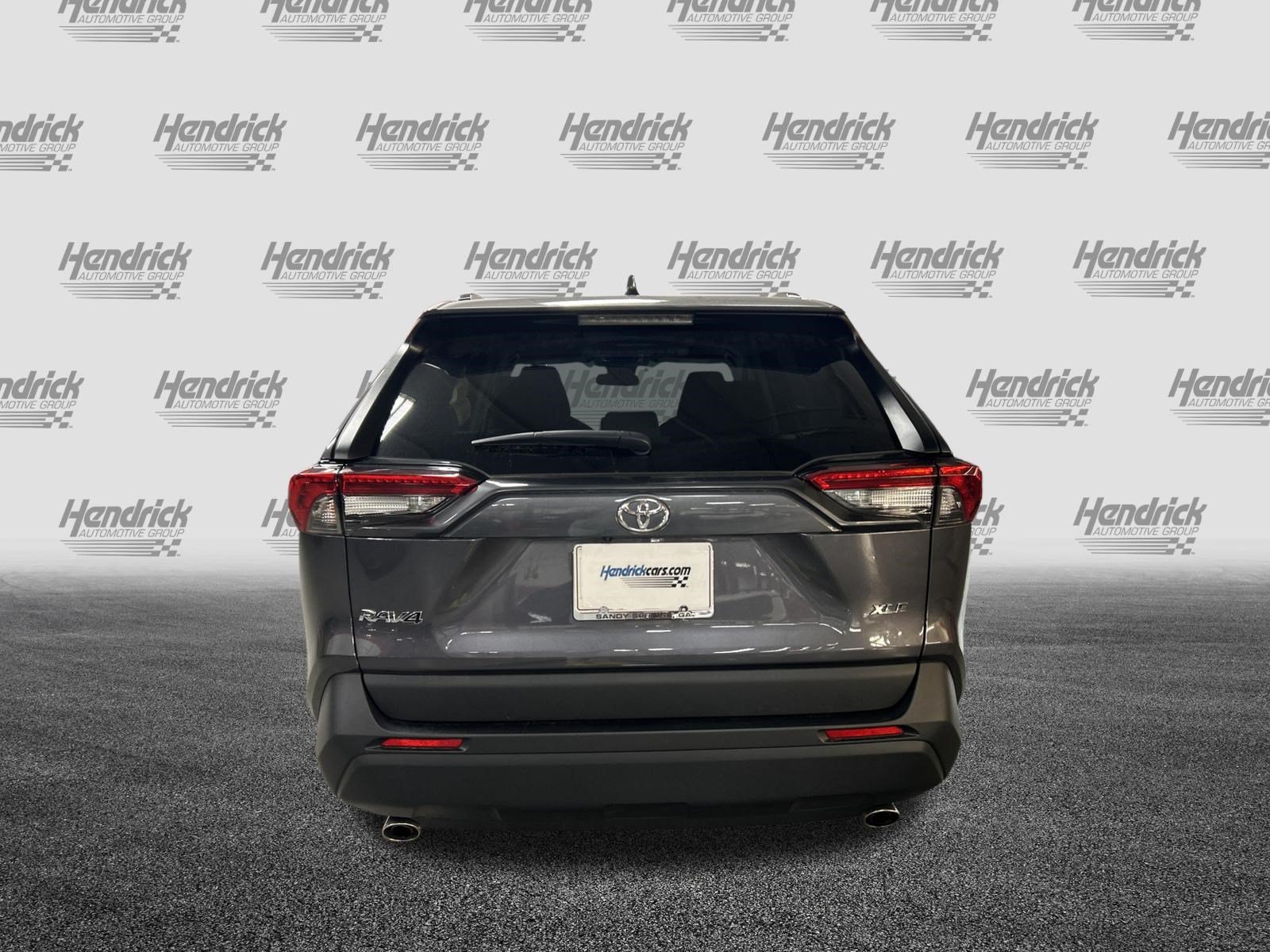 Used 2025 Toyota RAV4 XLE FWD image 9