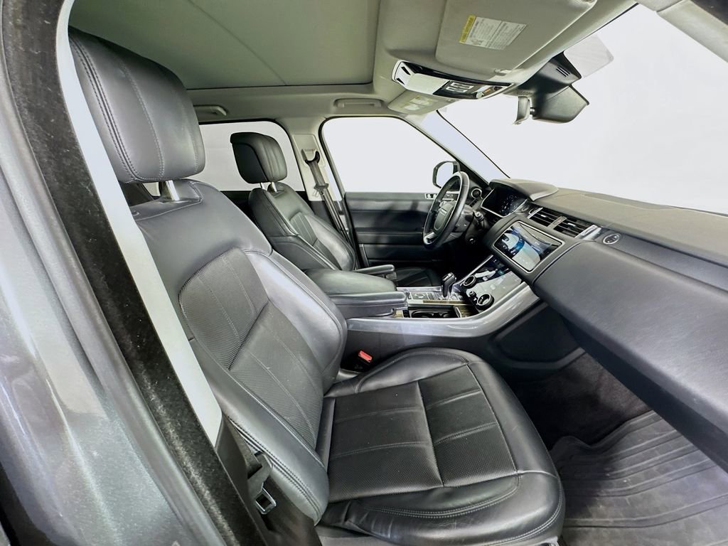 Used 2018 Land Rover Range Rover Sport HSE image 30