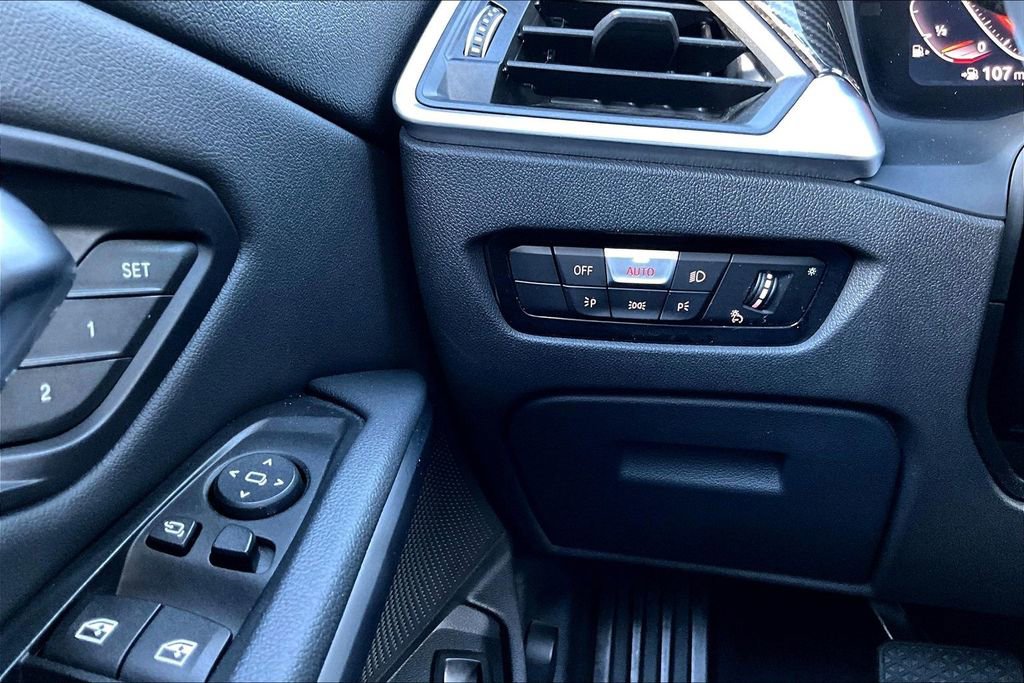 Used 2019 BMW 330i Sedan w/ Convenience Package image 14