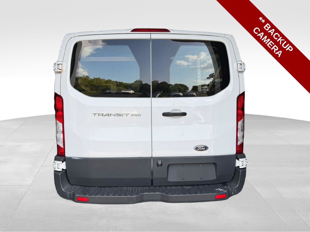 Used 2016 Ford Transit 250 130 Low Roof w/ Exterior Upgrade Package RWD image 5