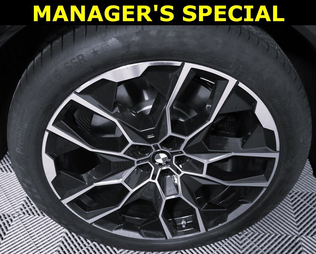 Used 2026 BMW X7 M60i AWD/4WD image 7