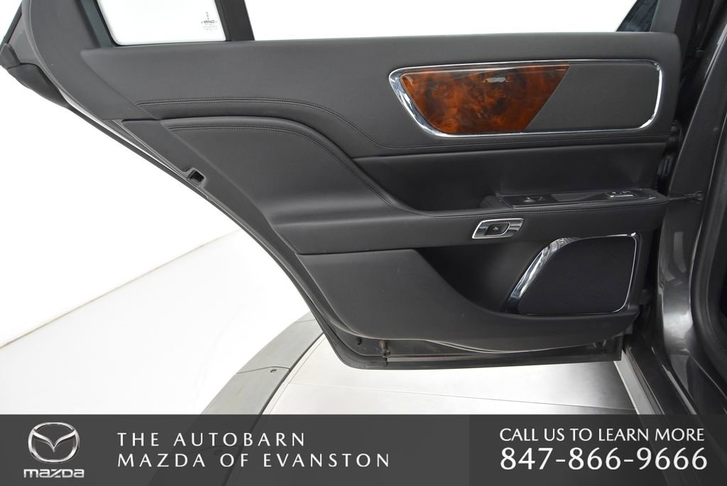 Used 2017 Lincoln Continental Reserve w/ Climate Package image 34
