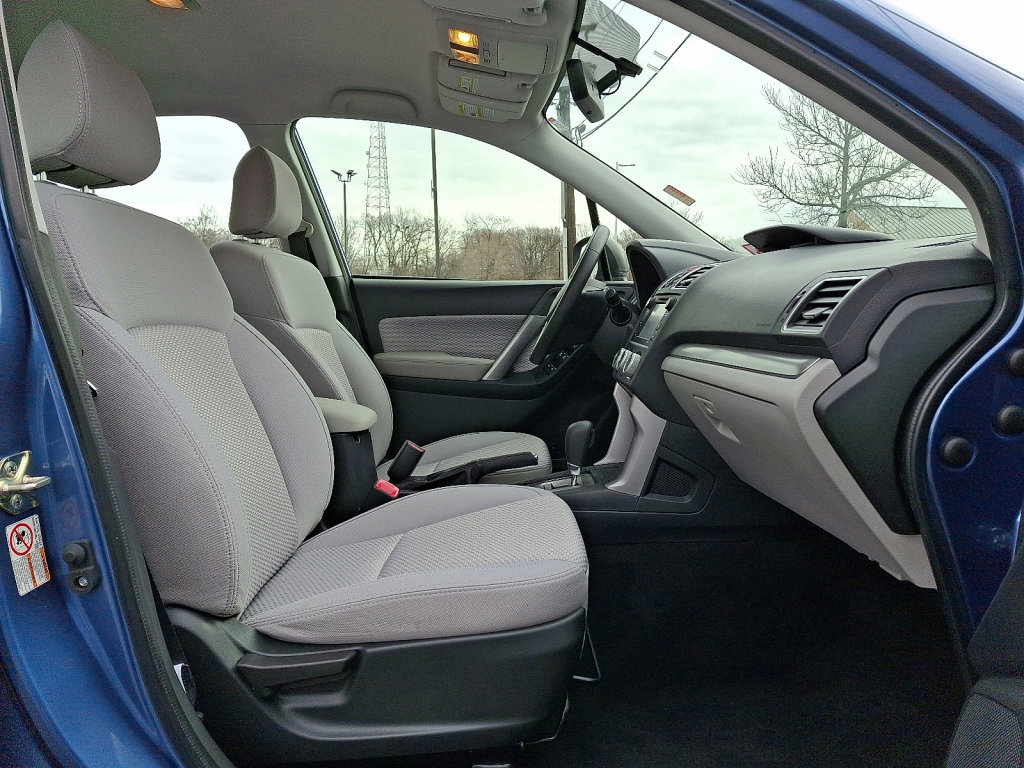 Used 2017 Subaru Forester 2.5i w/ Alloy Wheel Package image 13