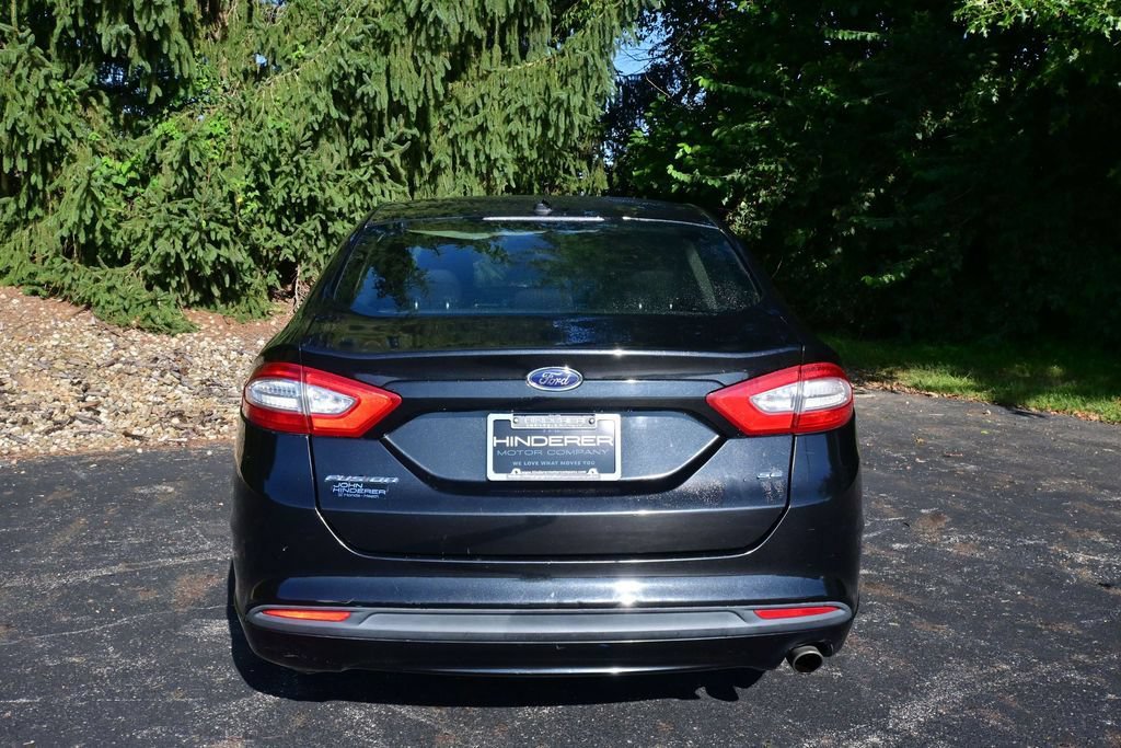 Used 2013 Ford Fusion SE FWD image 8