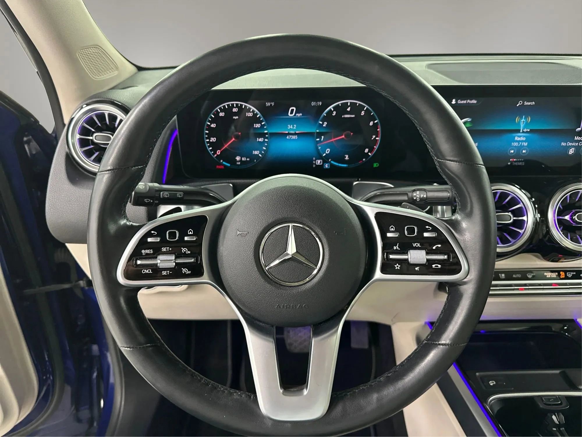 Used 2022 Mercedes-Benz GLB 250 4MATIC w/ Premium Package Lite image 18