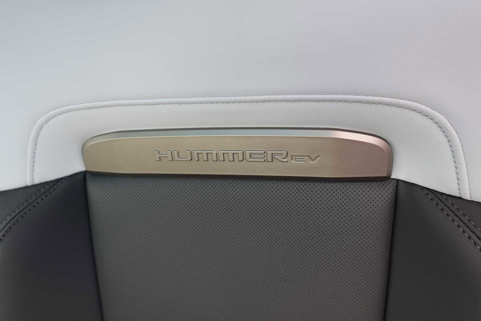 New 2024 GMC Hummer EV 2X w/ Extreme Off-Road Package image 14