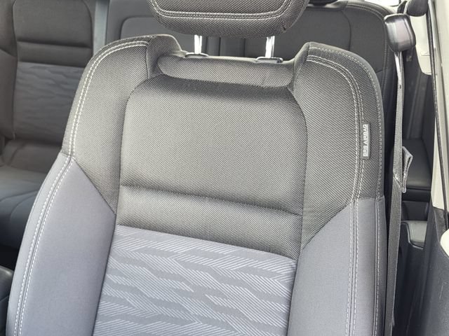 Used 2023 Nissan Frontier SV w/ Technology Package RWD image 13