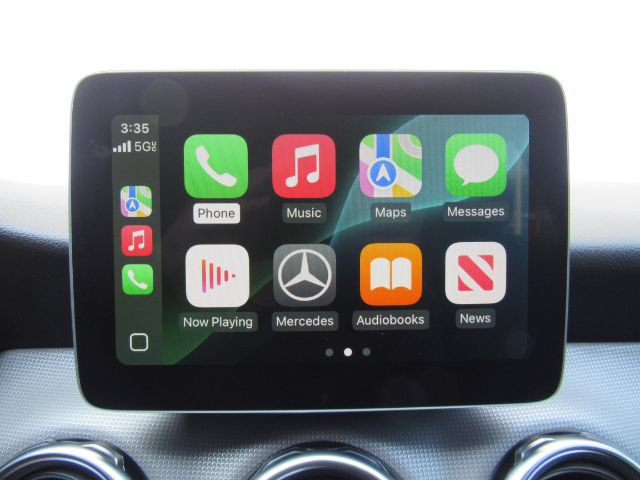 Used 2020 Mercedes-Benz GLA 250 w/ Premium Package image 11