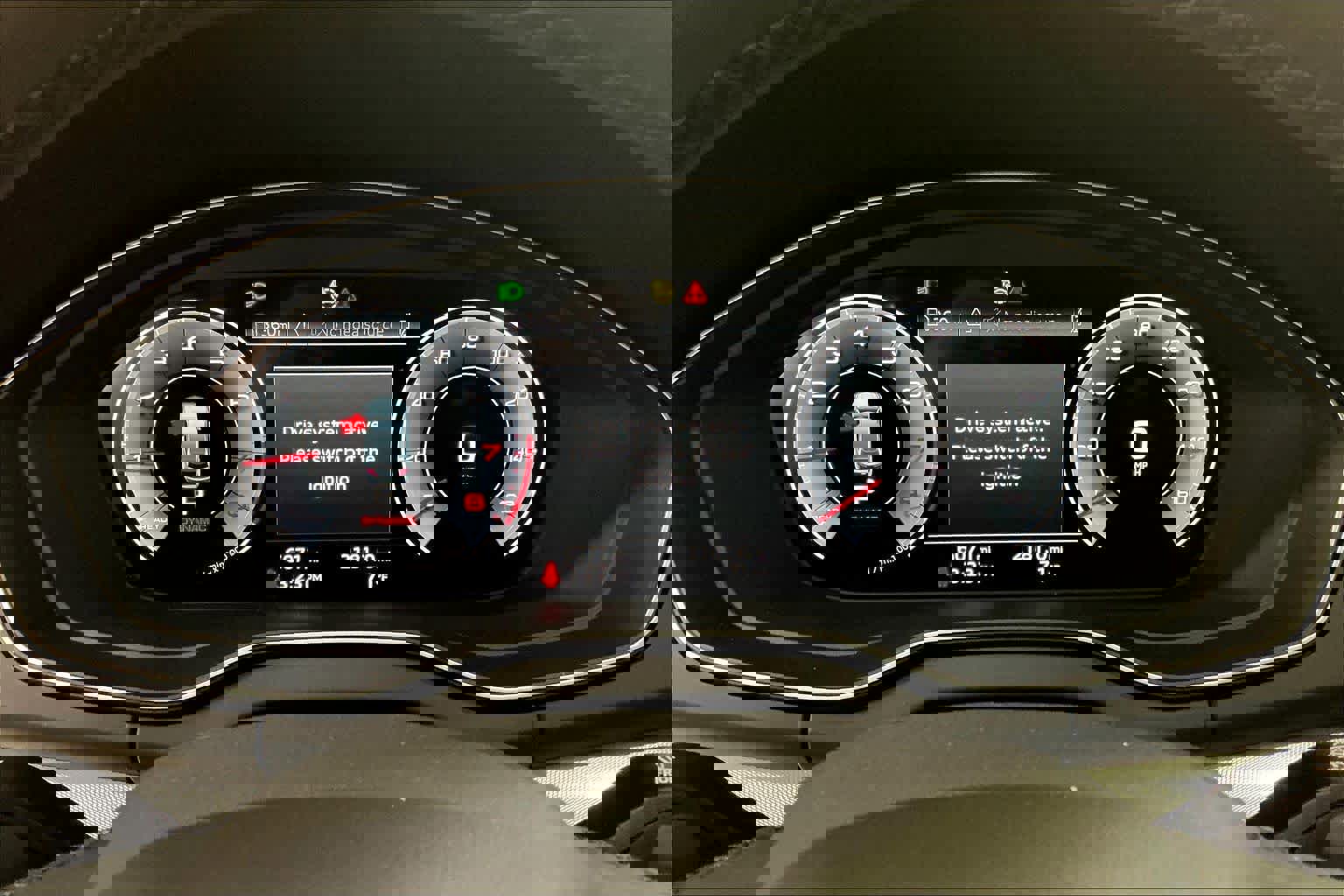 Used 2025 Audi Q5 2.0T Premium w/ Convenience Plus Package image 22