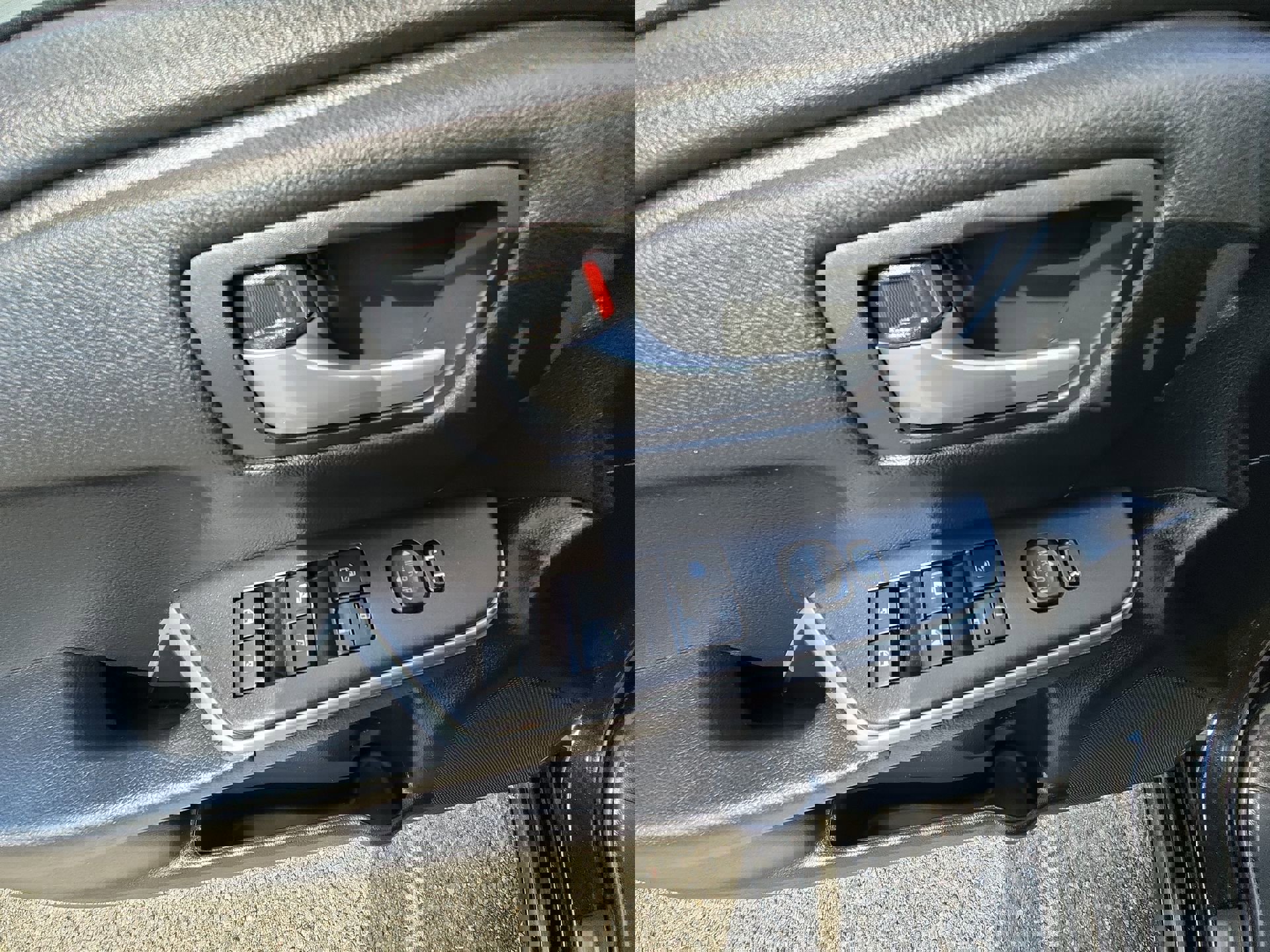 Used 2015 Toyota Camry SE image 15