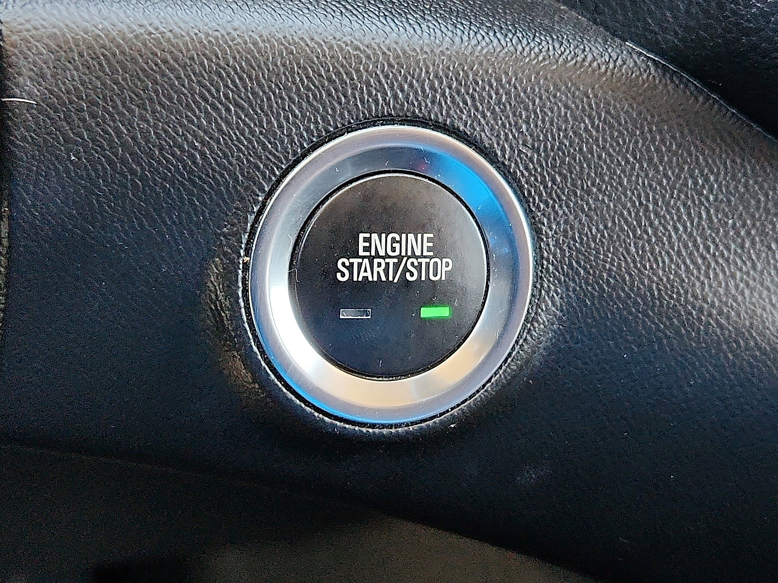 Used 2022 GMC Terrain AT4 w/ Tech Package AWD/4WD image 17