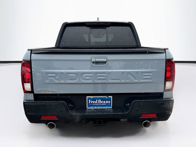 Certified 2025 Honda Ridgeline Black Edition image 6
