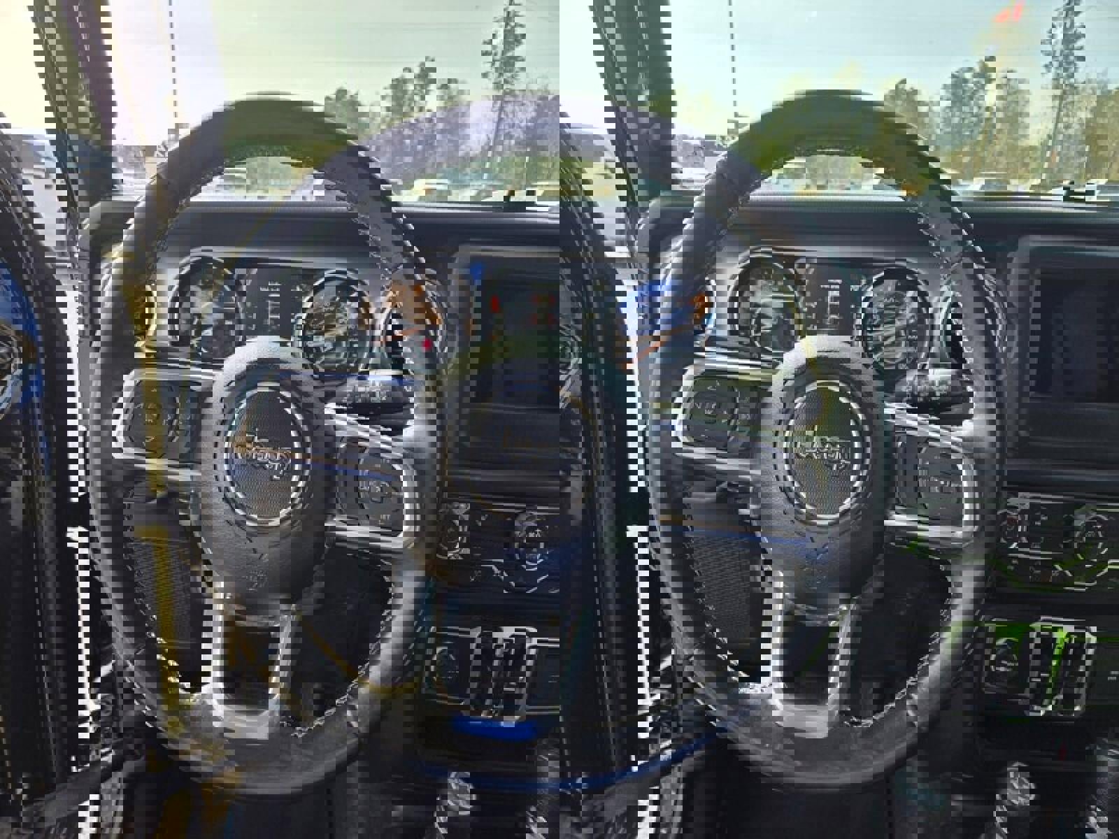 Used 2020 Jeep Wrangler Unlimited Sahara image 10