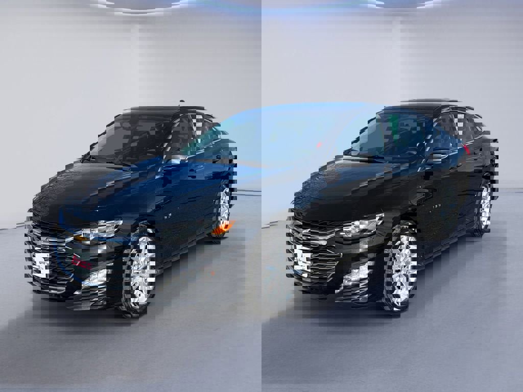 Used 2024 Chevrolet Malibu LT image 1