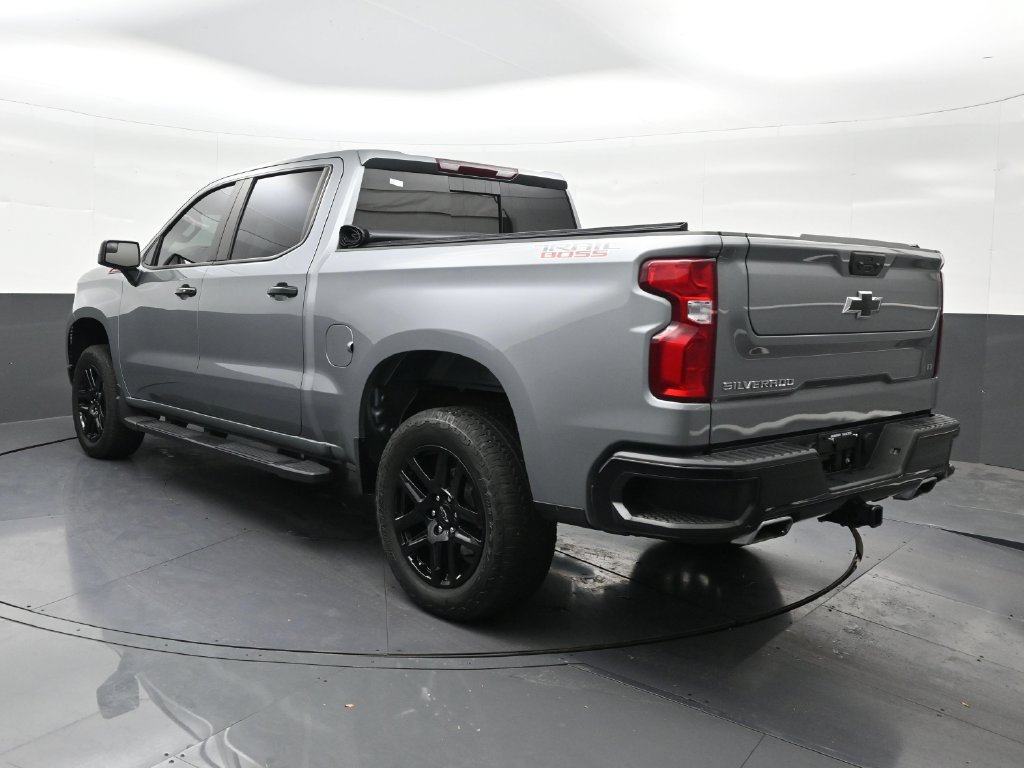Used 2025 Chevrolet Silverado 1500 LT Trail Boss w/ Convenience Package II AWD/4WD image 3