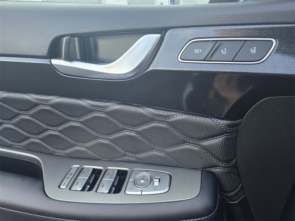 Used 2021 Hyundai Palisade Calligraphy w/ Cargo Package image 21