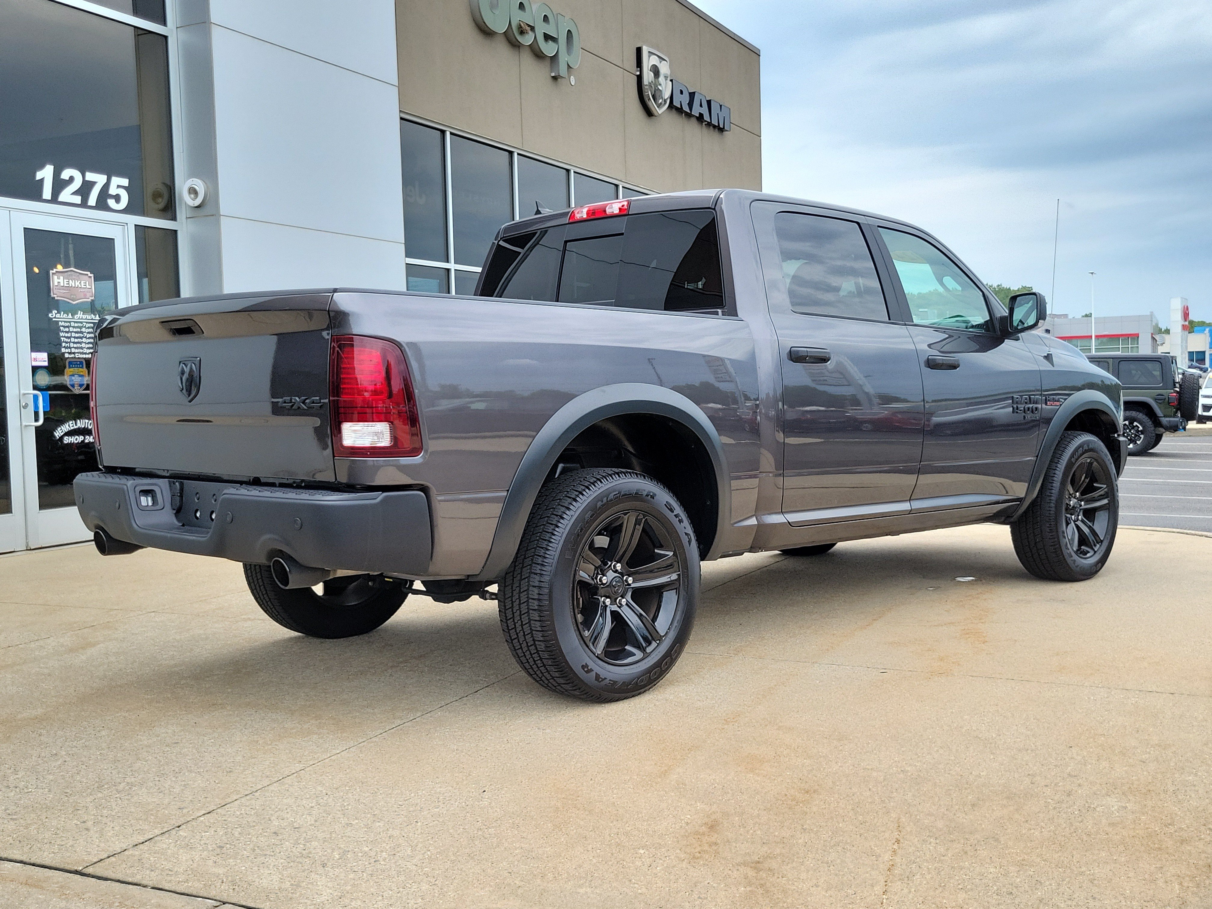 Used 2024 RAM 1500 Warlock w/ Electronics Group AWD/4WD image 4