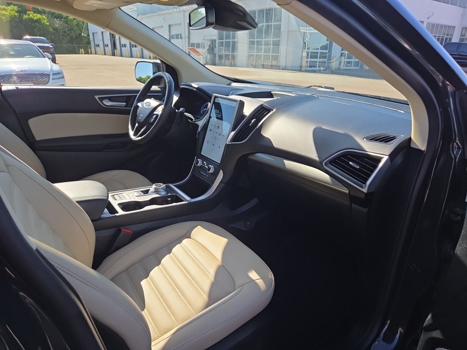 Certified 2023 Ford Edge SEL w/ Convenience Package AWD/4WD image 39