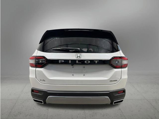 New 2026 Honda Pilot Touring image 4