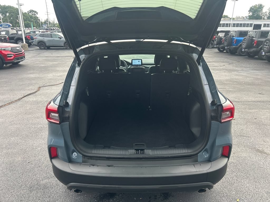 Used 2025 Ford Escape ST-Line Select AWD/4WD image 26