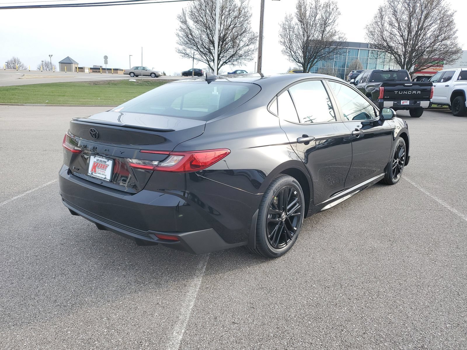 New 2026 Toyota Camry SE FWD image 4