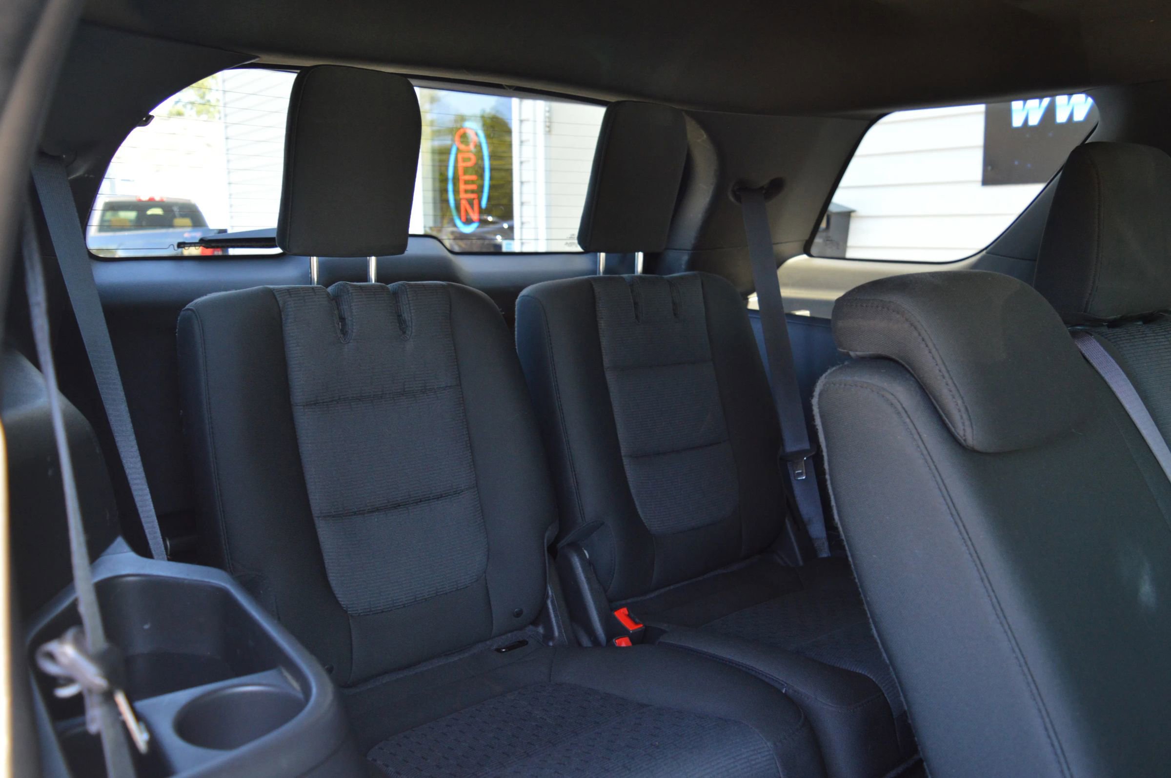 Used 2014 Ford Explorer XLT image 29