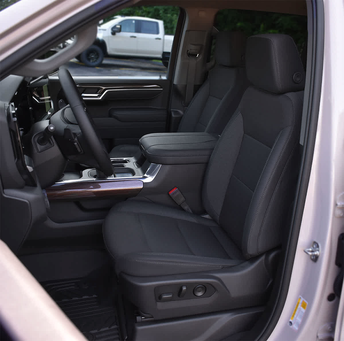 New 2026 Chevrolet Silverado 1500 RST AWD/4WD image 9