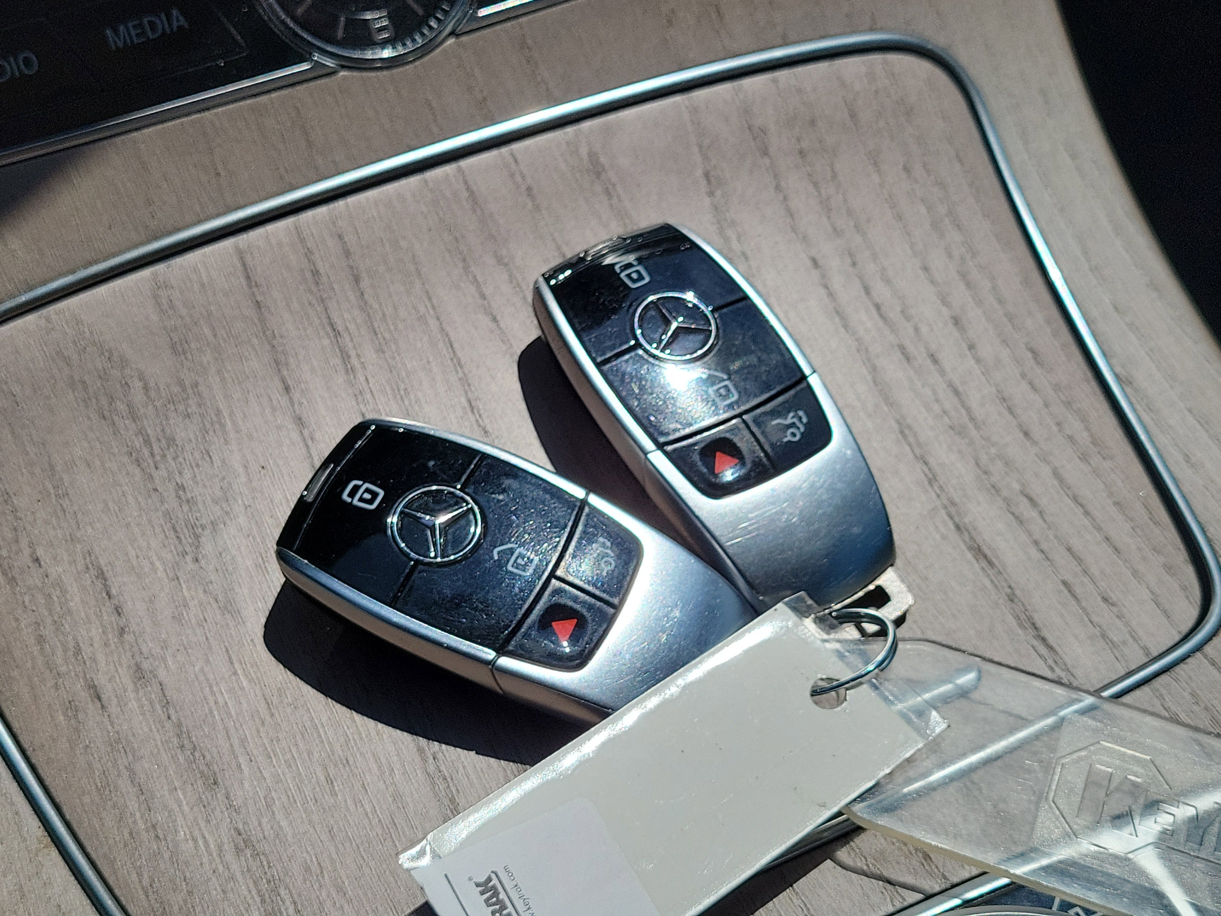 Used 2019 Mercedes-Benz E 450 Cabriolet image 31