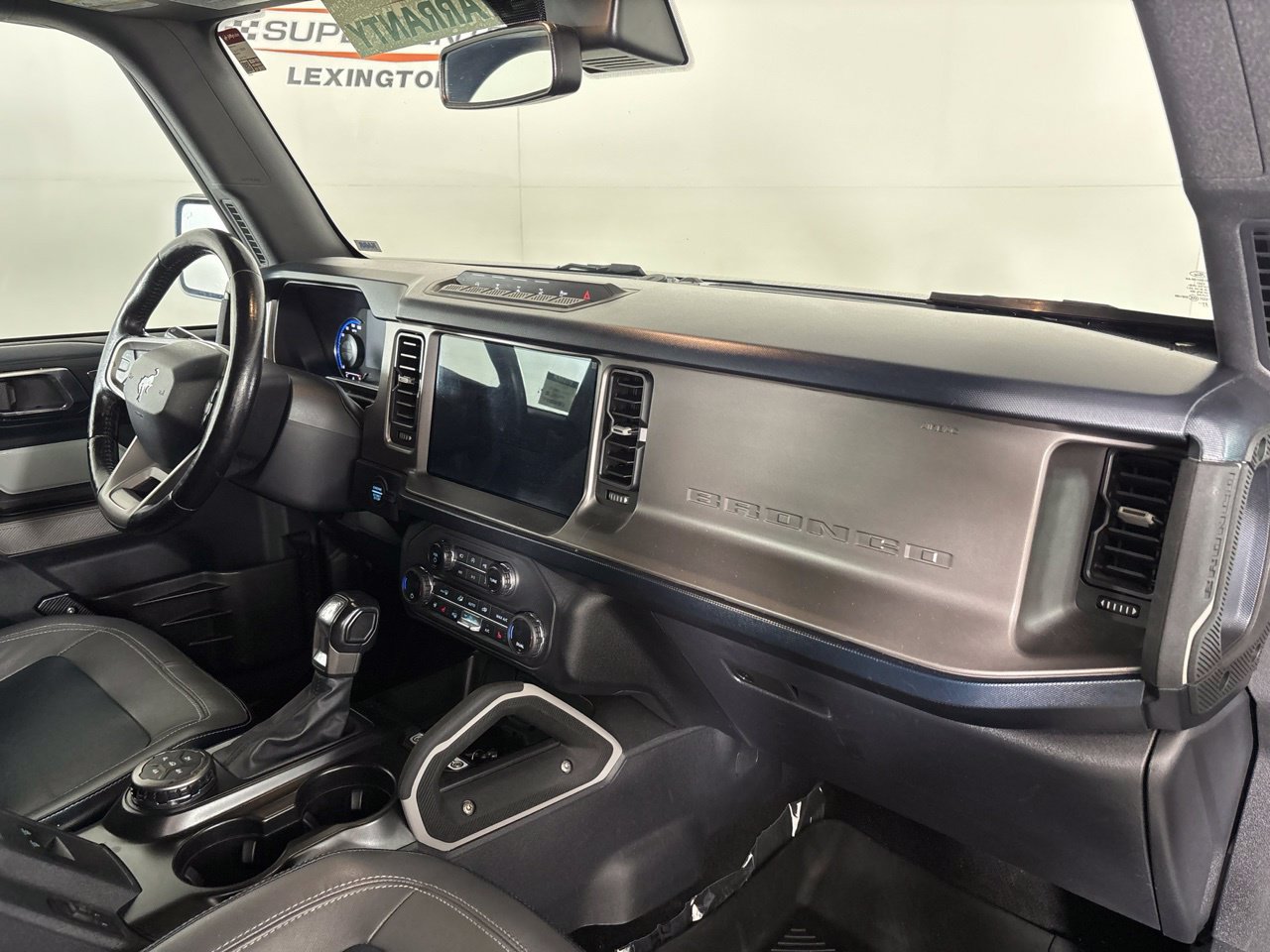 Used 2021 Ford Bronco First Edition AWD/4WD image 27