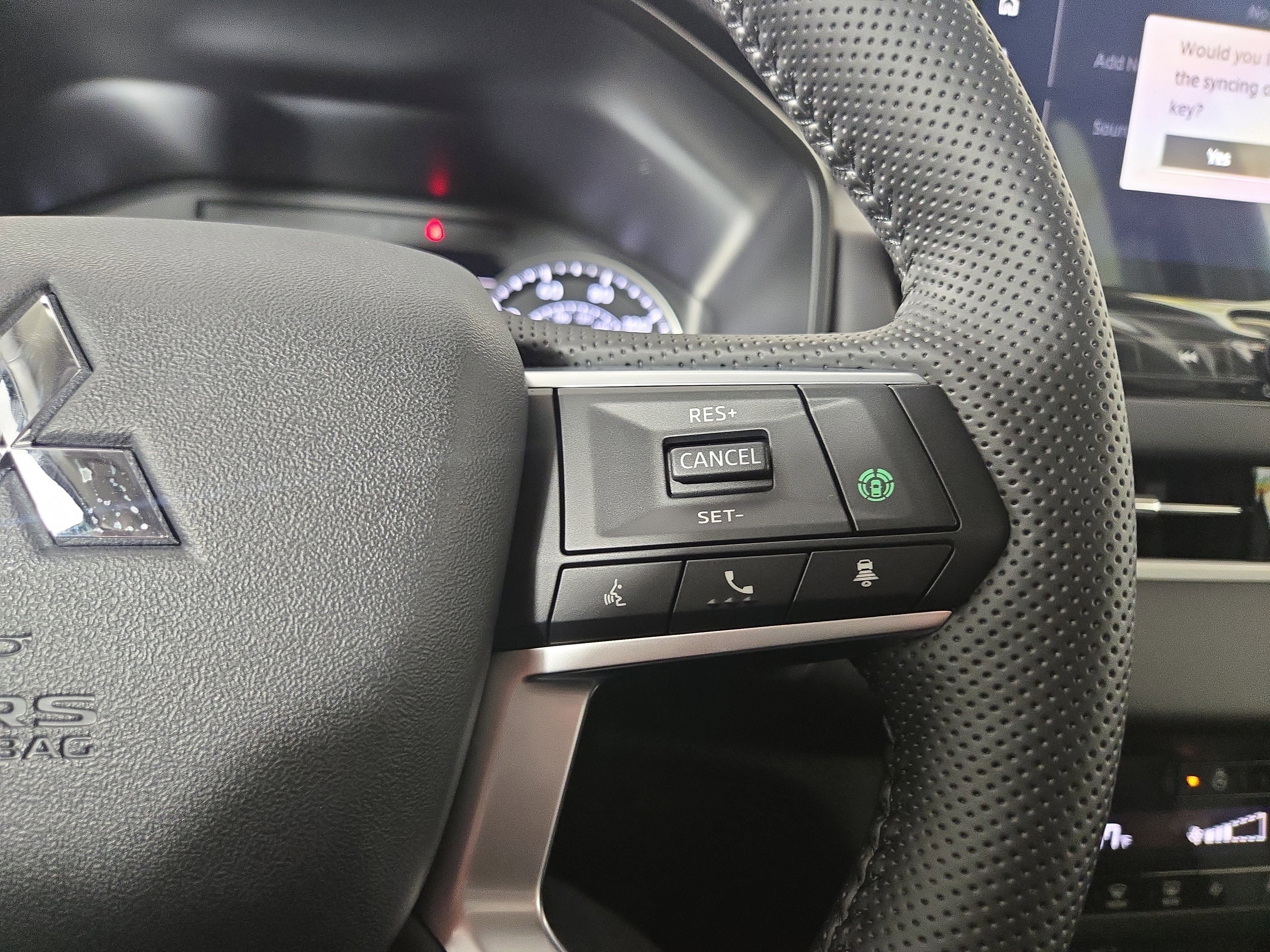 New 2026 Mitsubishi Outlander SE image 16