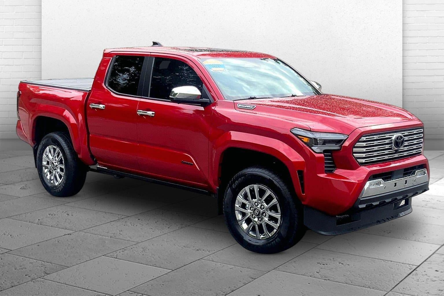 Used 2025 Toyota Tacoma Limited AWD/4WD image 1
