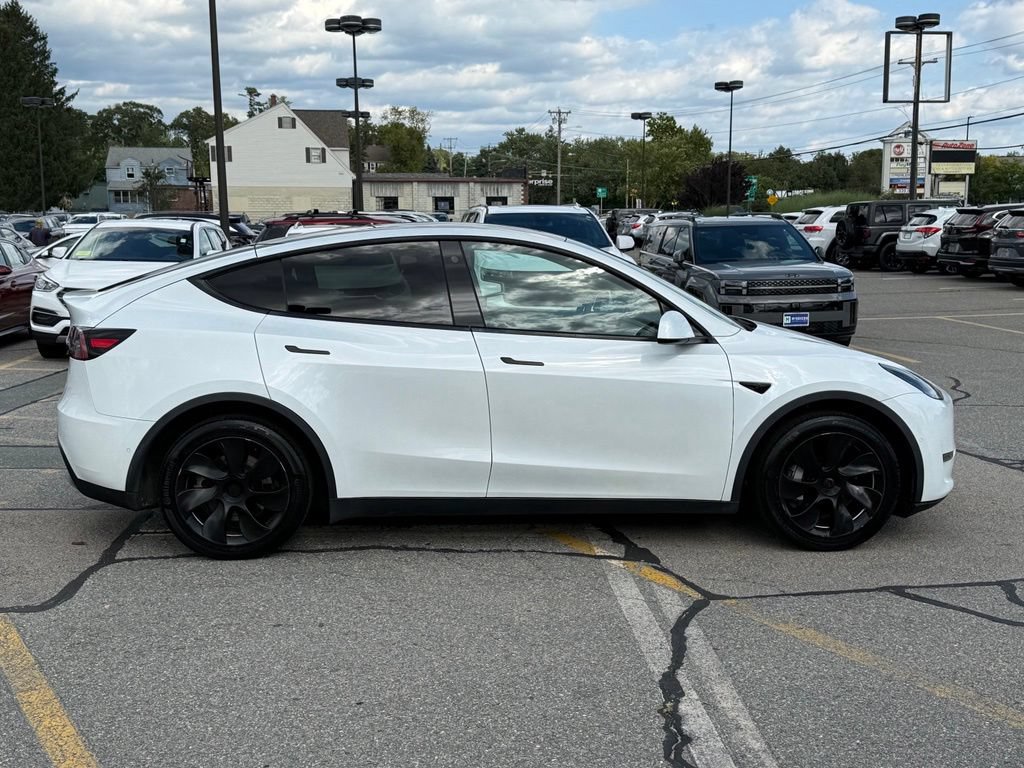 Used 2022 Tesla Model Y Long Range AWD/4WD image 6