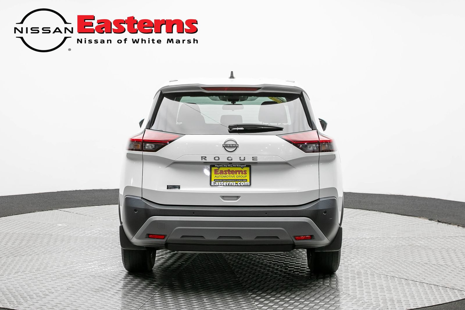 Used 2023 Nissan Rogue S FWD image 6