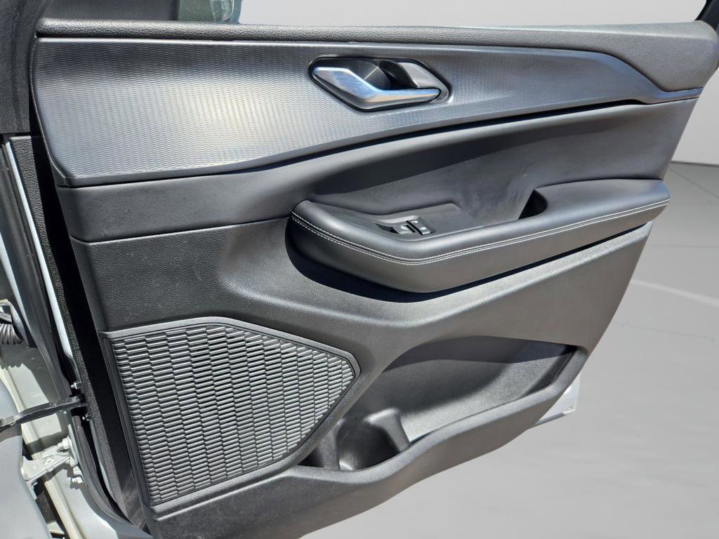 Certified 2024 Jeep Grand Cherokee L Laredo image 30