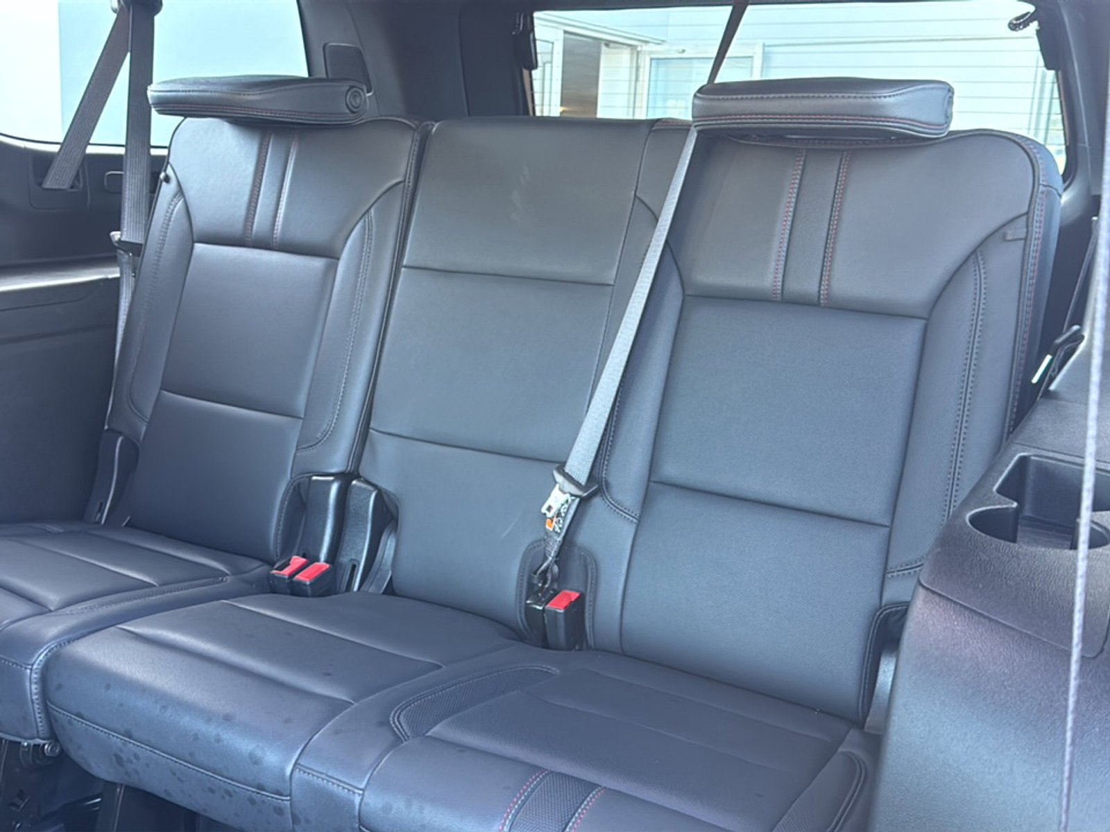 Used 2025 Chevrolet Suburban RST w/ Comfort Package AWD/4WD image 26