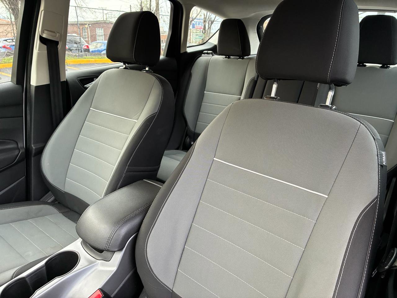 Used 2015 Ford C-MAX SE image 13