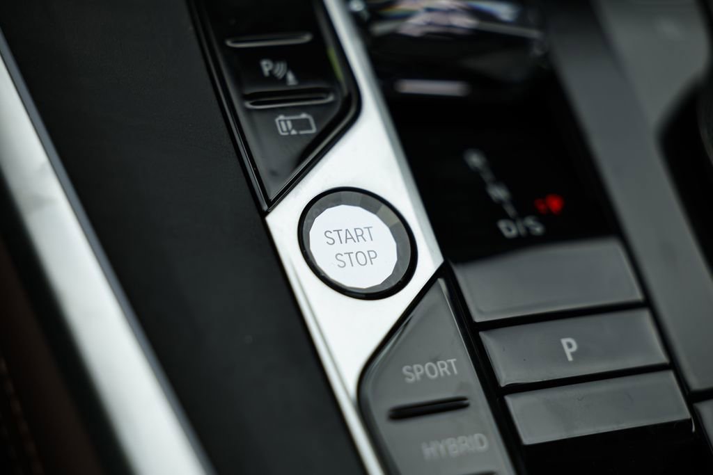 New 2026 BMW X5 xDrive50e w/ Executive Package image 42