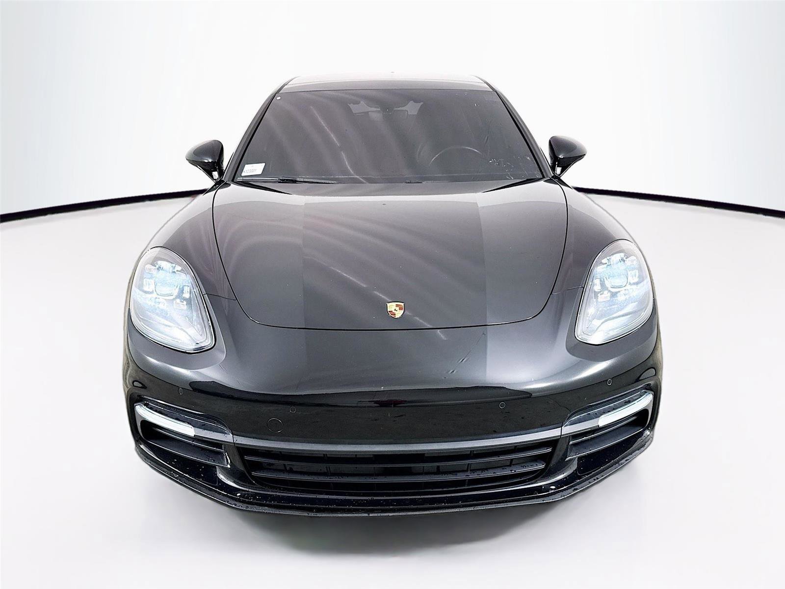 Used 2019 Porsche Panamera 4 w/ Premium Package image 9