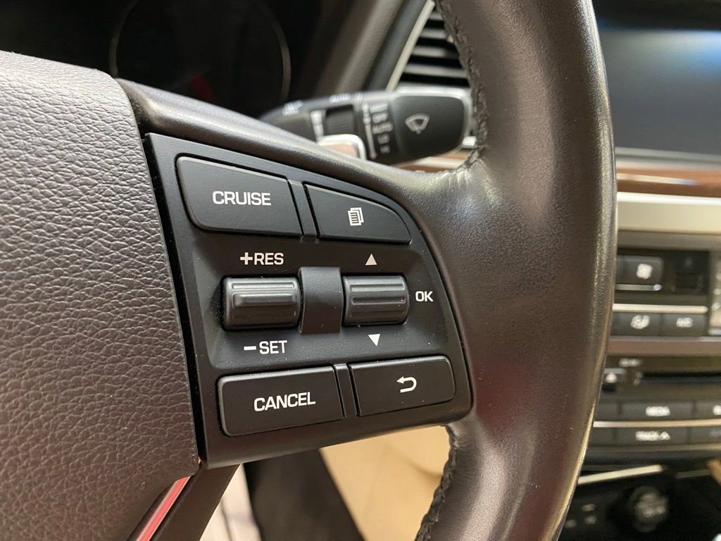 Used 2016 Hyundai Genesis 3.8 image 23