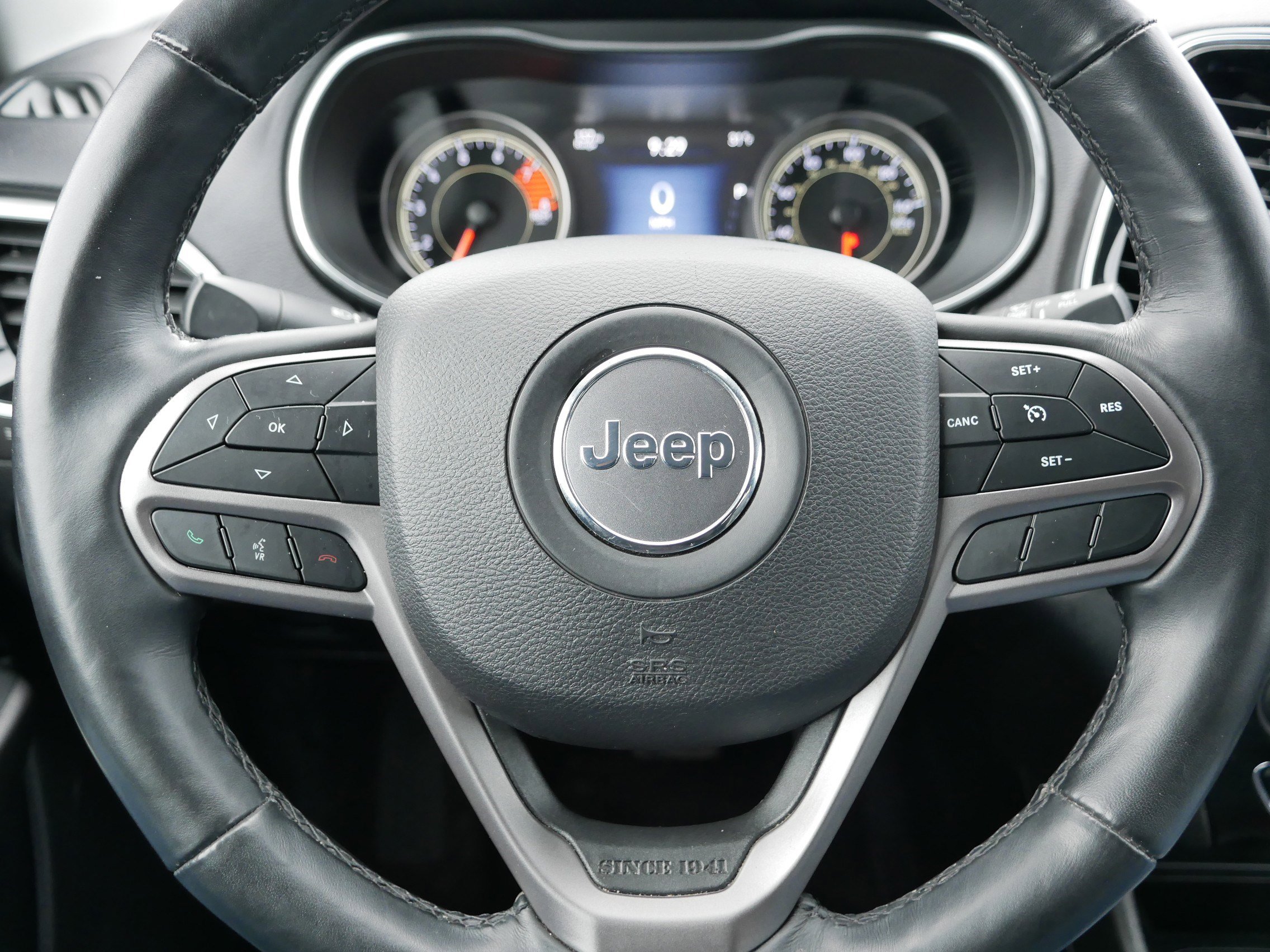 Used 2019 Jeep Cherokee Limited w/ Trailer Tow Group image 25