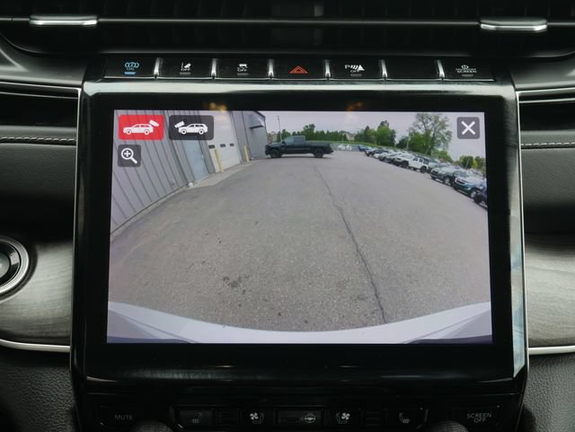 Used 2023 Jeep Grand Cherokee 4WD 4xe w/ Luxury Tech Group II image 8