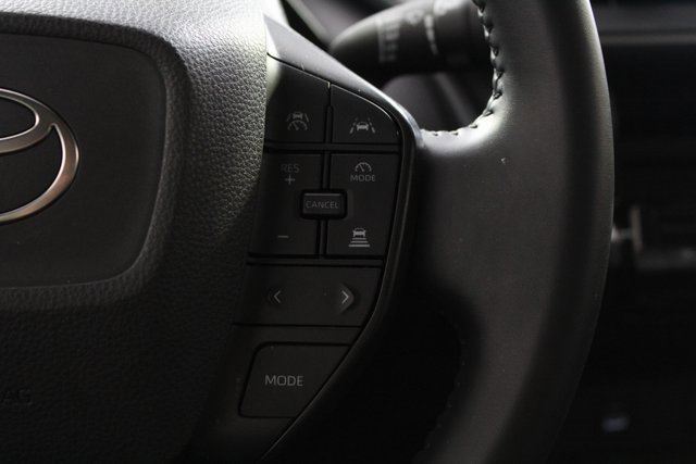 Used 2024 Toyota Prius LE image 19