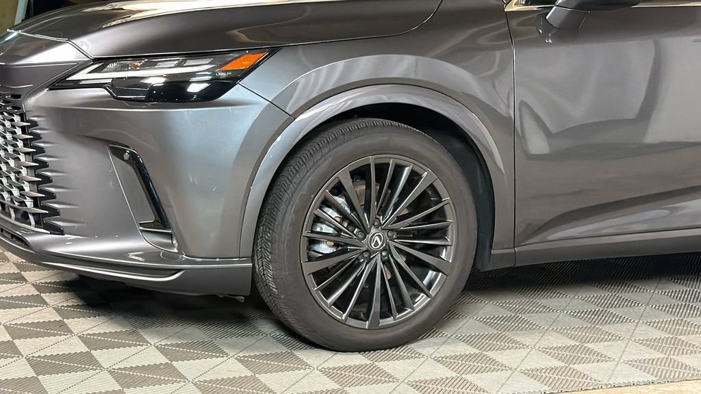 Certified 2025 Lexus RX 350 Premium w/ Accessory Package AWD/4WD image 4