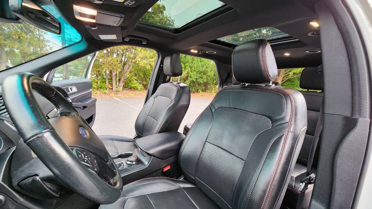 Used 2018 Ford Explorer Sport w/ Equipment Group 401A AWD/4WD image 28