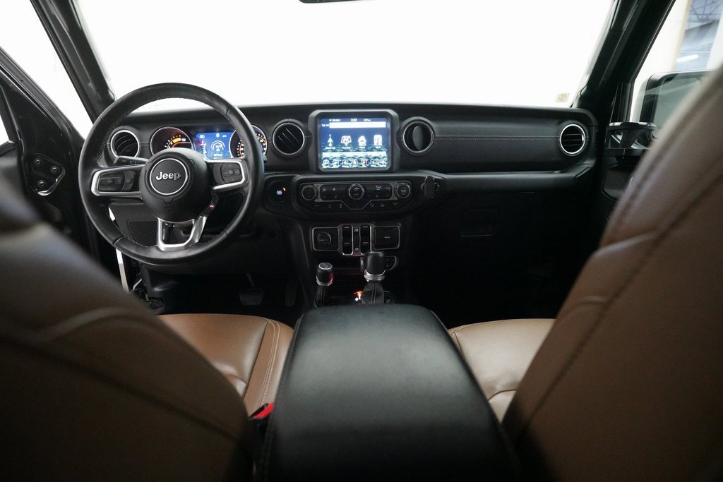 Used 2021 Jeep Wrangler Unlimited Sahara image 5