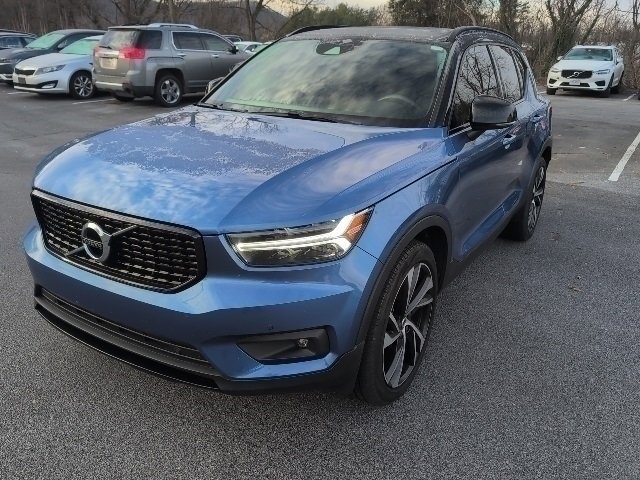 Used 2021 Volvo XC40 T5 R-Design w/ Climate Package image 3