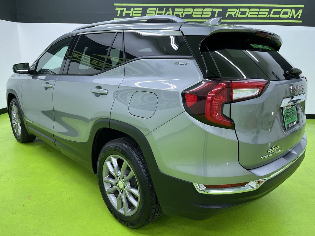 Used 2024 GMC Terrain SLT image 7