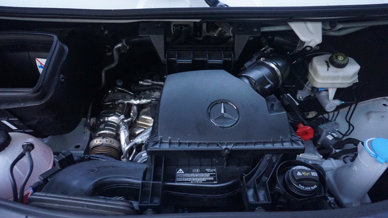 Used 2023 Mercedes-Benz Sprinter 2500 image 29
